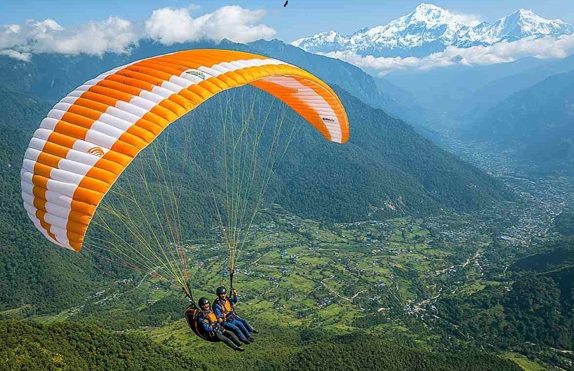 Paragliding-Over-Gangtok-Valley